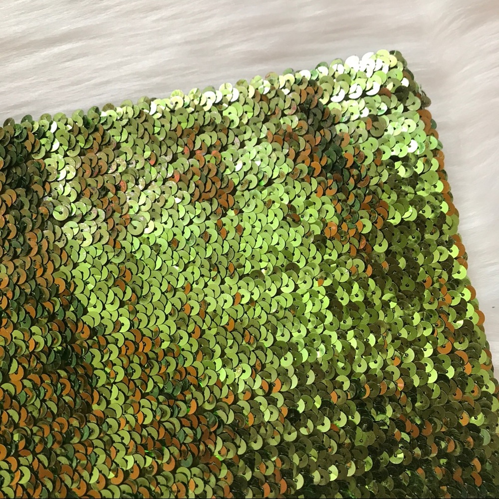 ｒａｖｅｗａｒｅ  ｂｒｉｇｈｔ  ｇｒｅｅｎ  ｓｅｑｕｉｎ ｂａｎｄｅａｕ  ｔｏｐ - Picture 2 of 3
